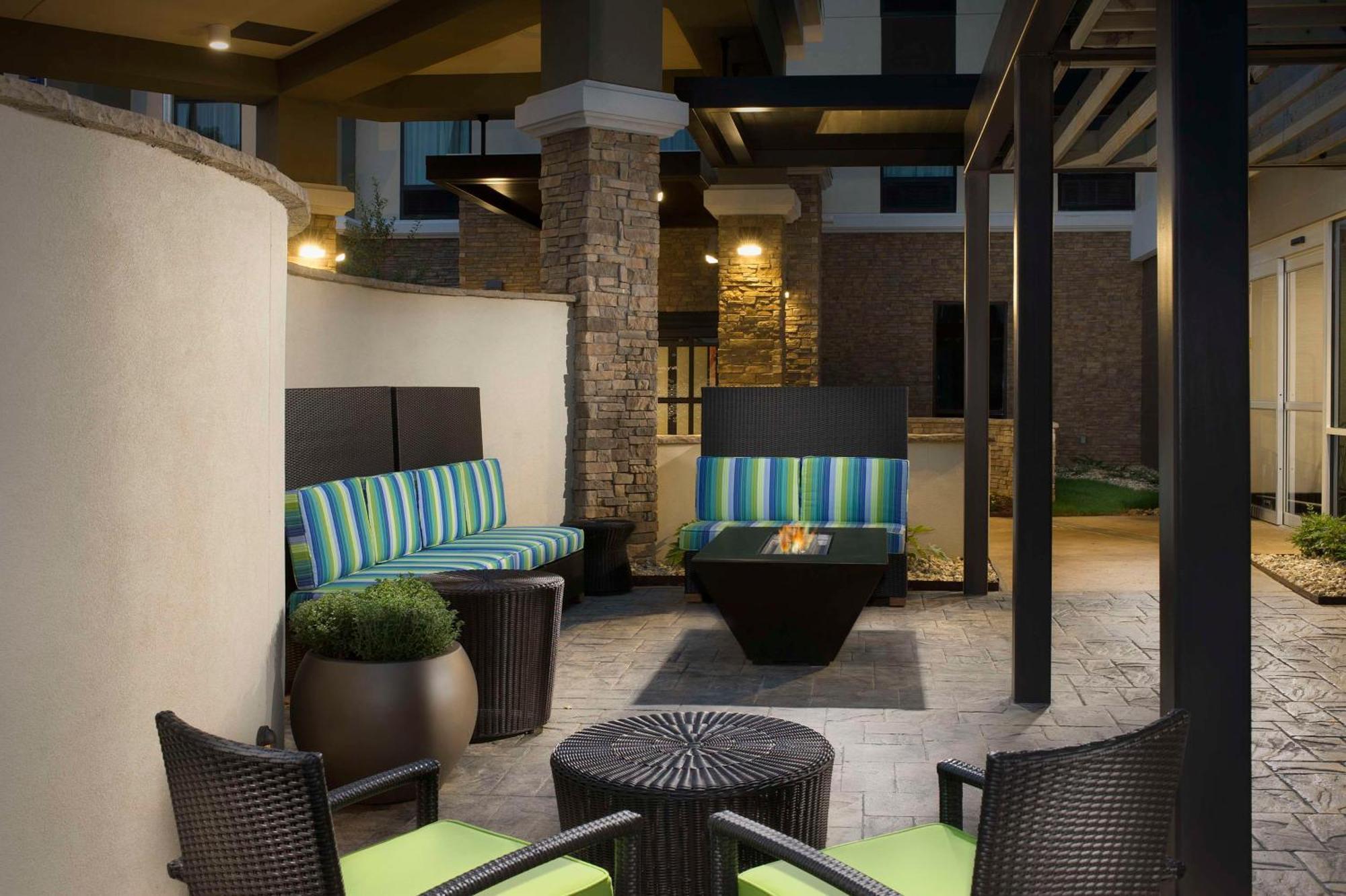 Home2 Suites By Hilton Hattiesburg Eksteriør billede